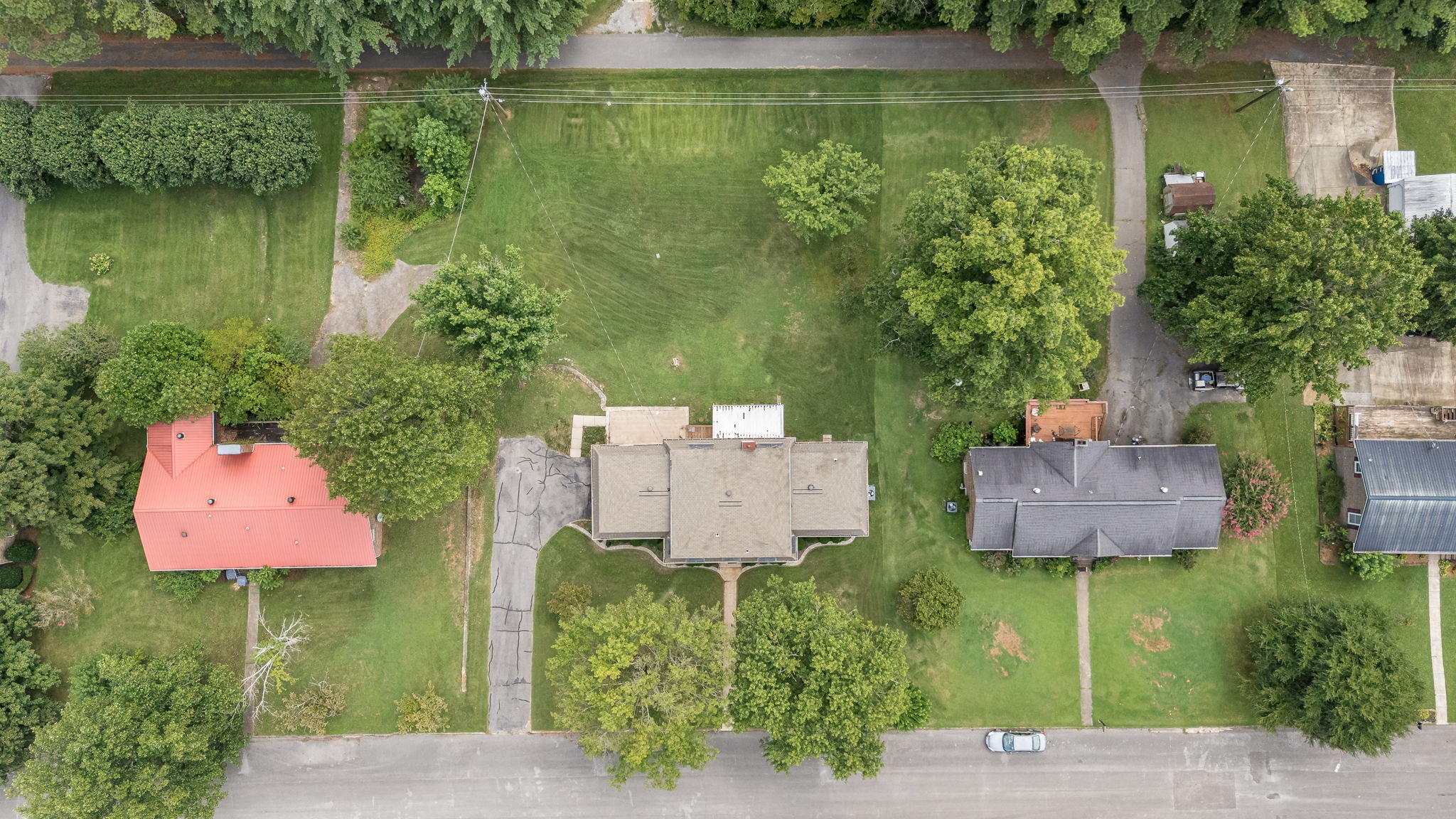 1007 HIGHLAND DRIVE