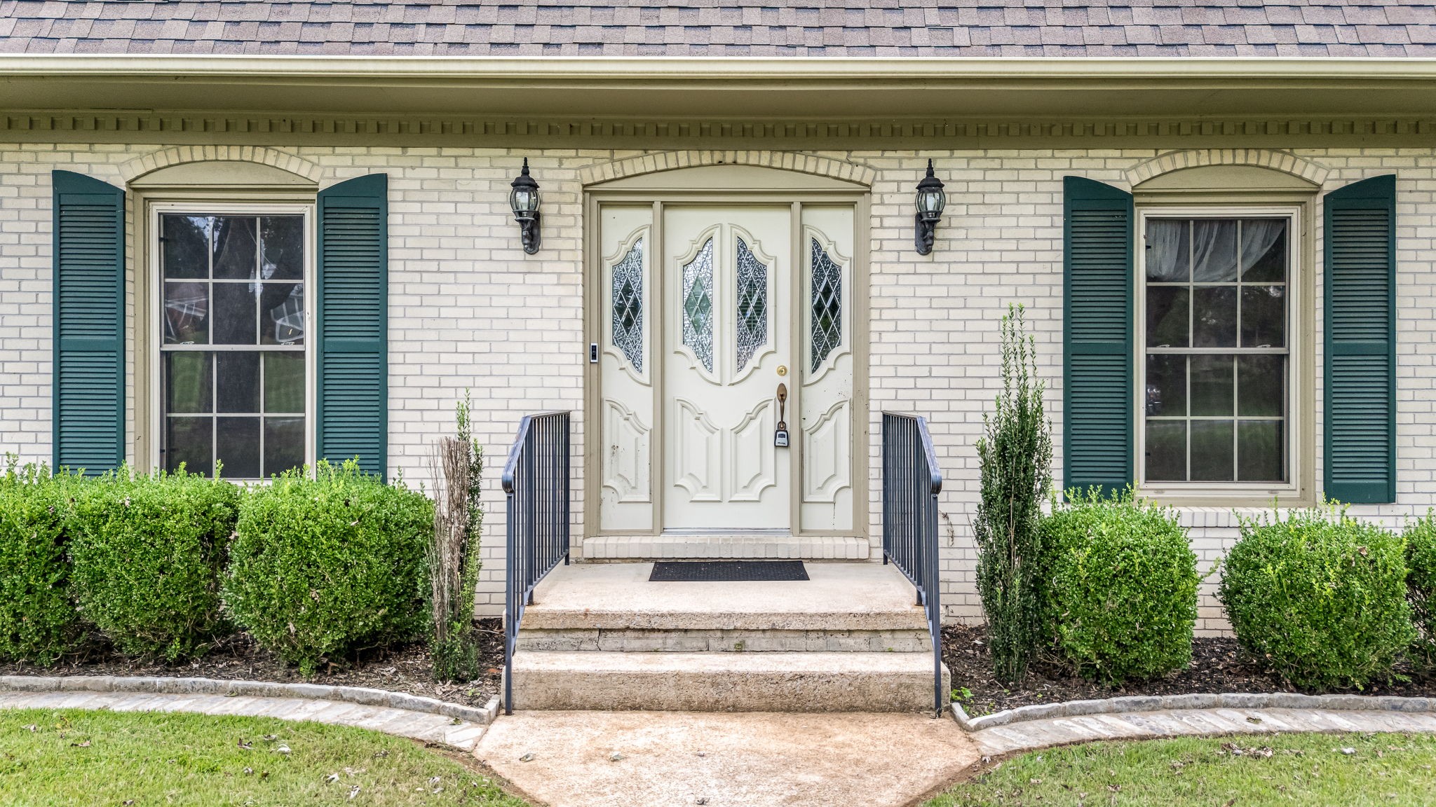 1007 HIGHLAND DRIVE