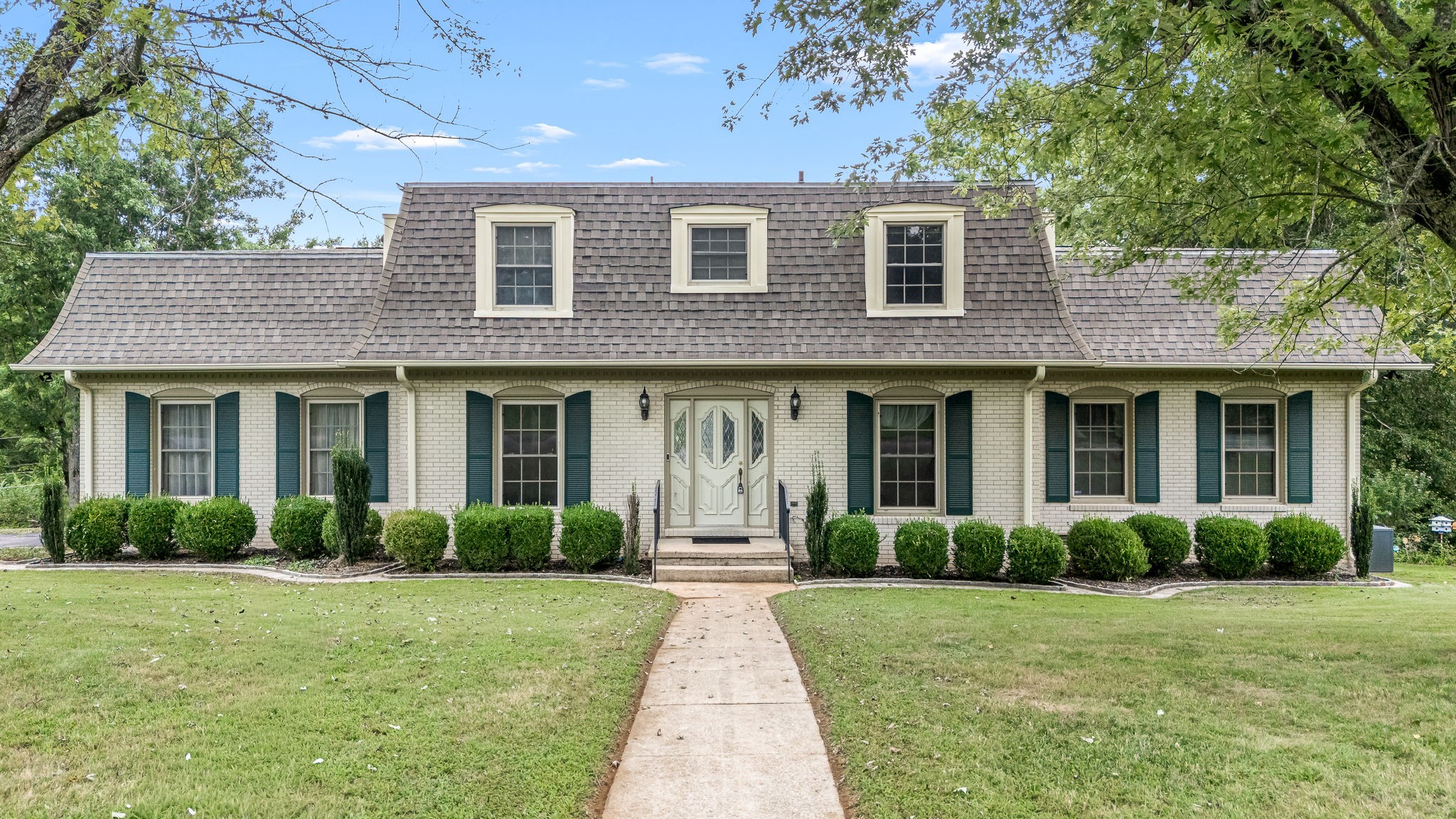 1007 HIGHLAND DRIVE