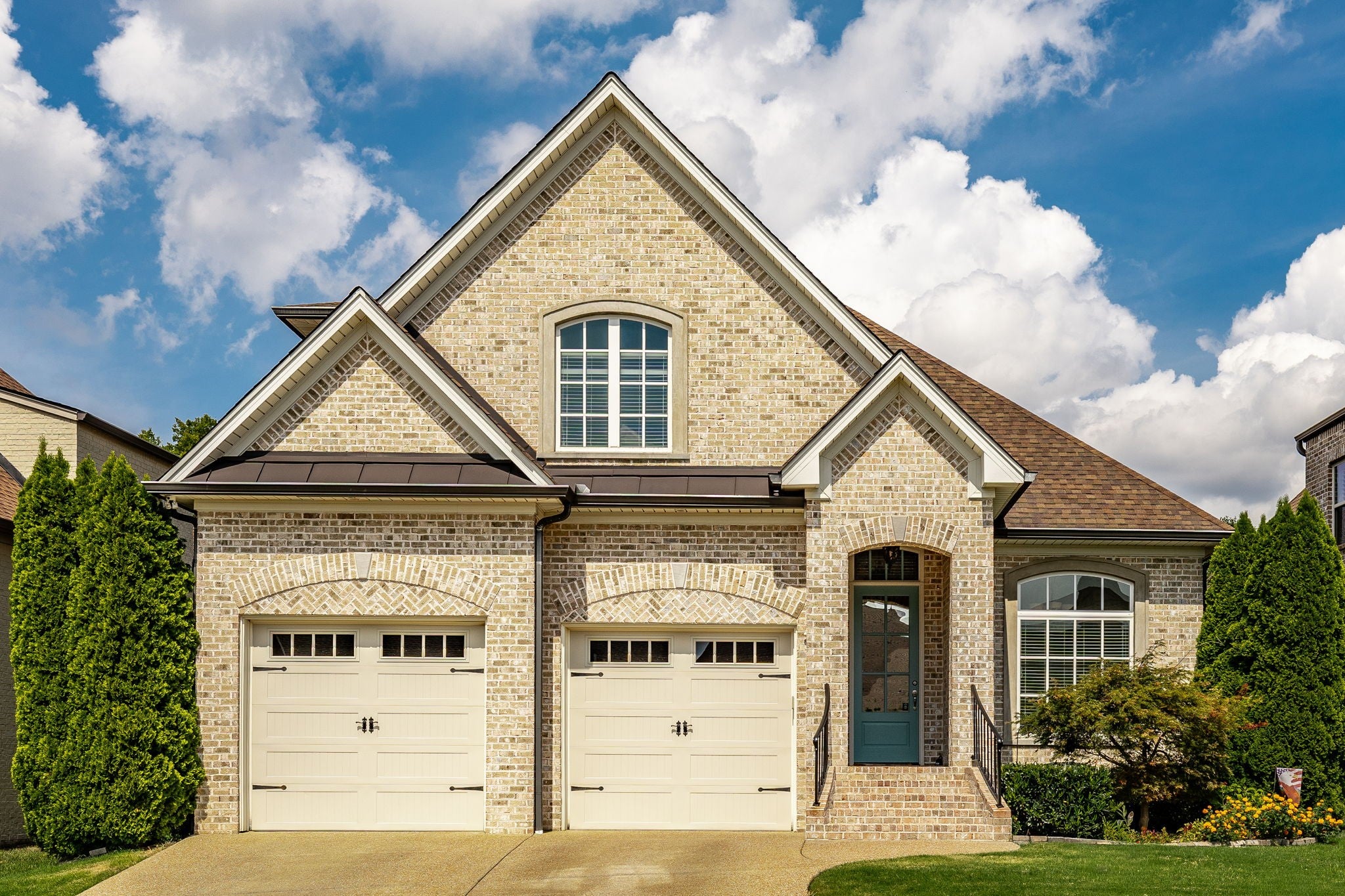 1033 Jarman Pvt Ln