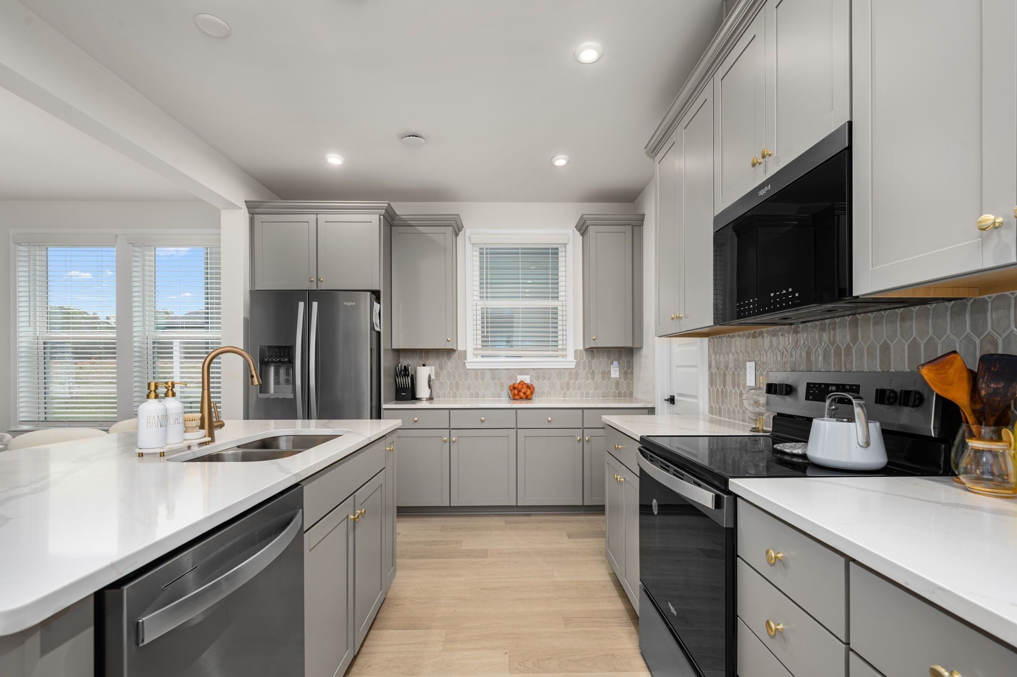 4-bed listing at 523 Kemp Dr, Hermitage