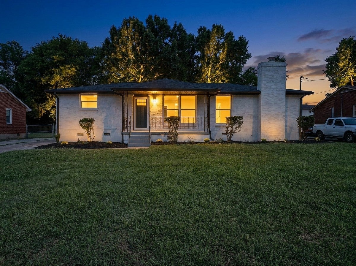 3-bed listing at 3865 Augusta Dr, Nashville