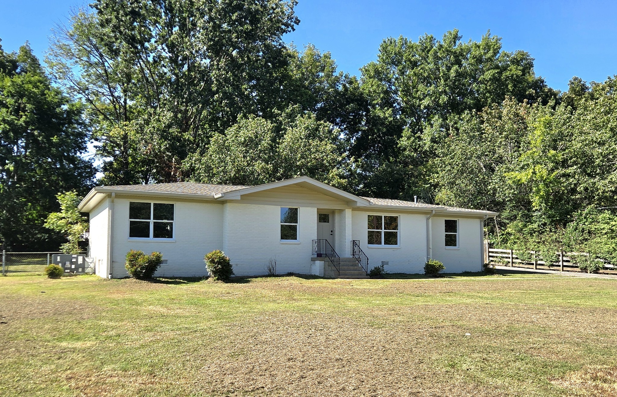 1628 Edgewood Dr