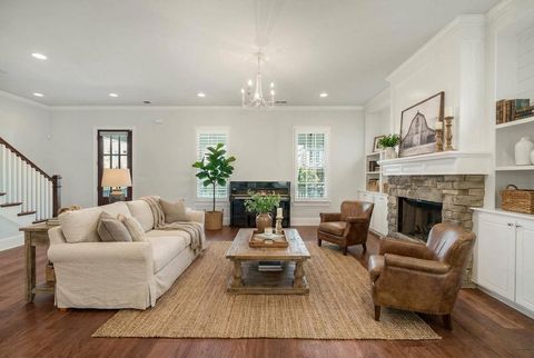 917 Dauphine St Nashville TN 37221