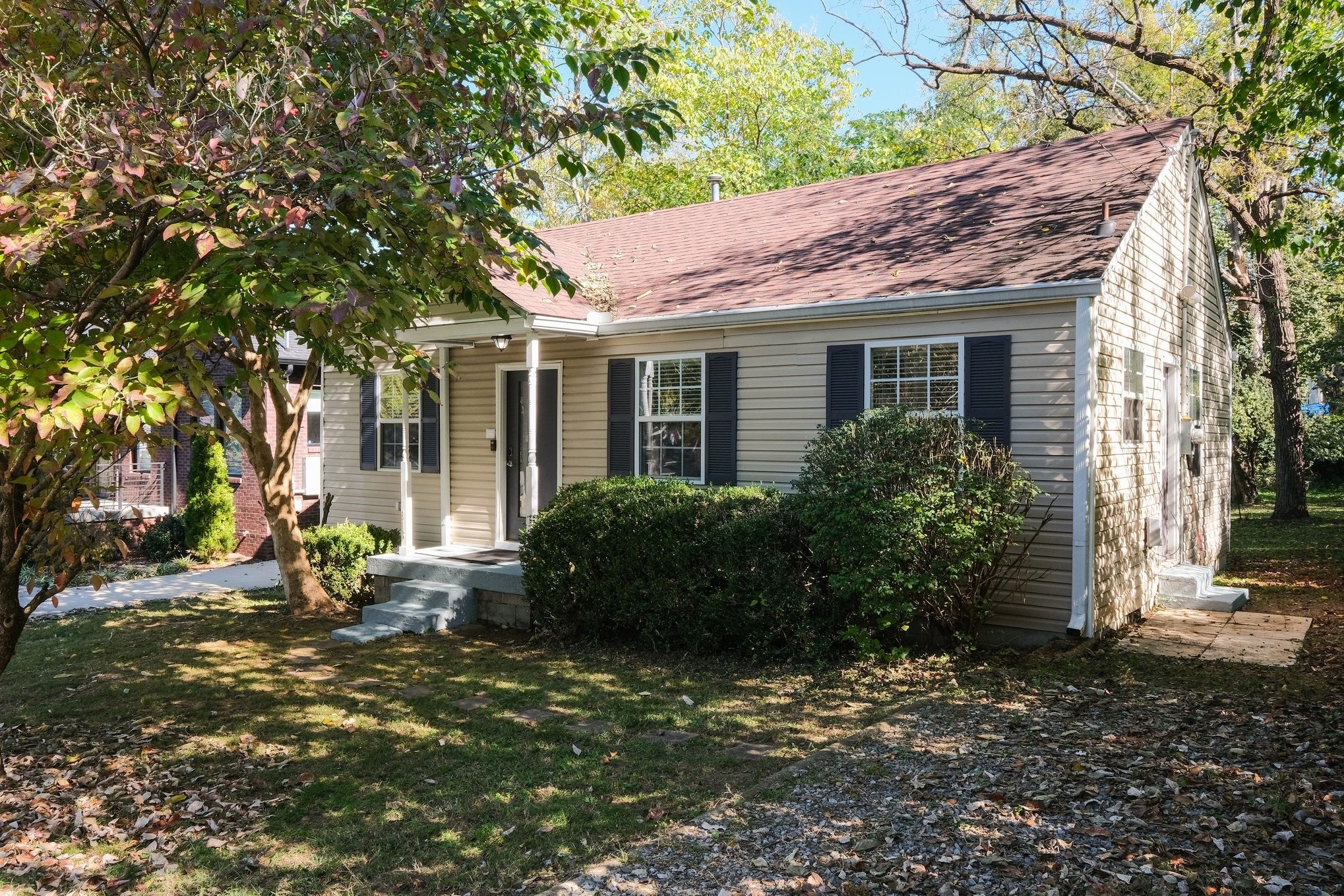 913 Emmett Ave