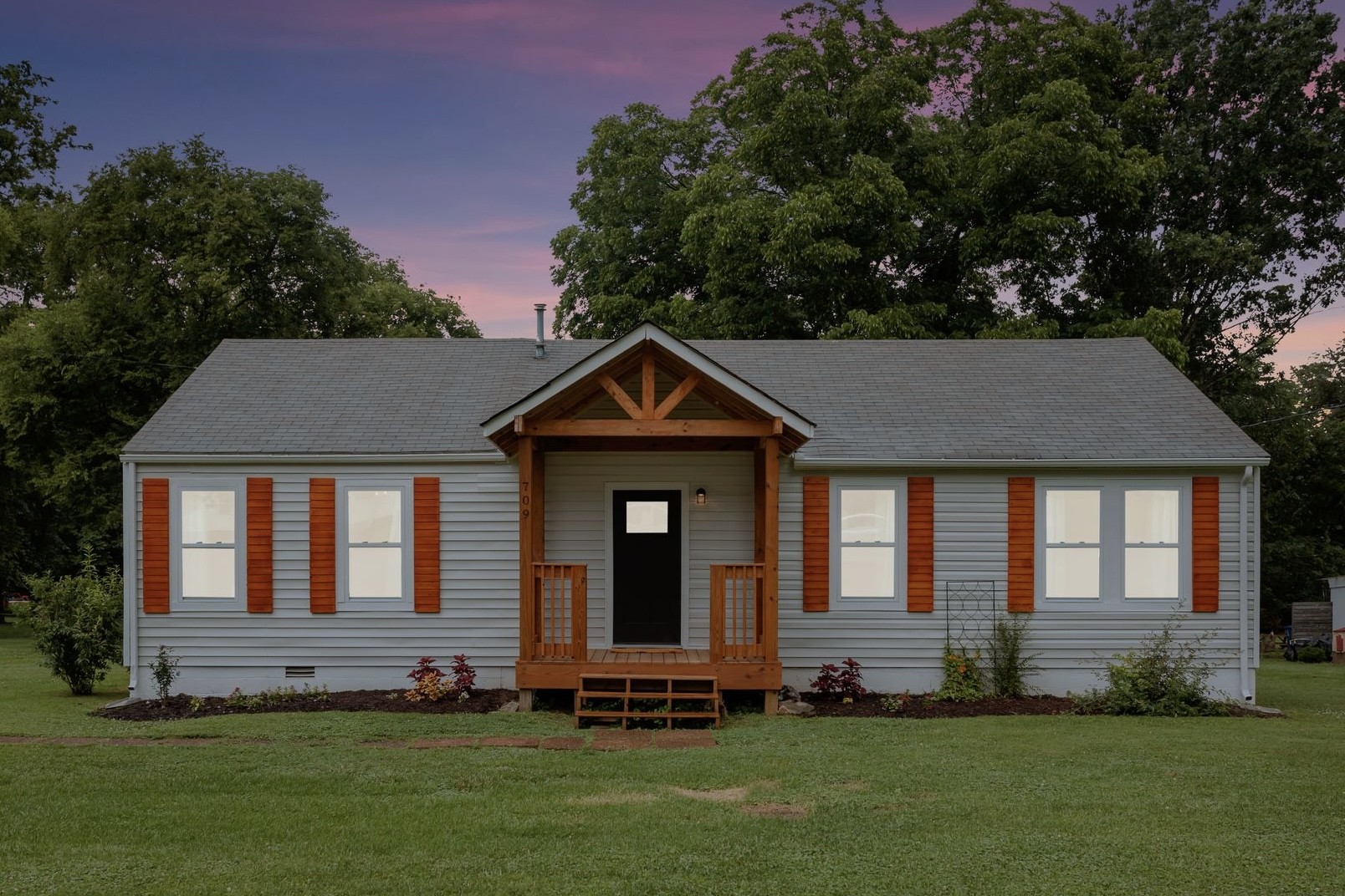 Middle Tennessee Properties 1 709 Poplar St