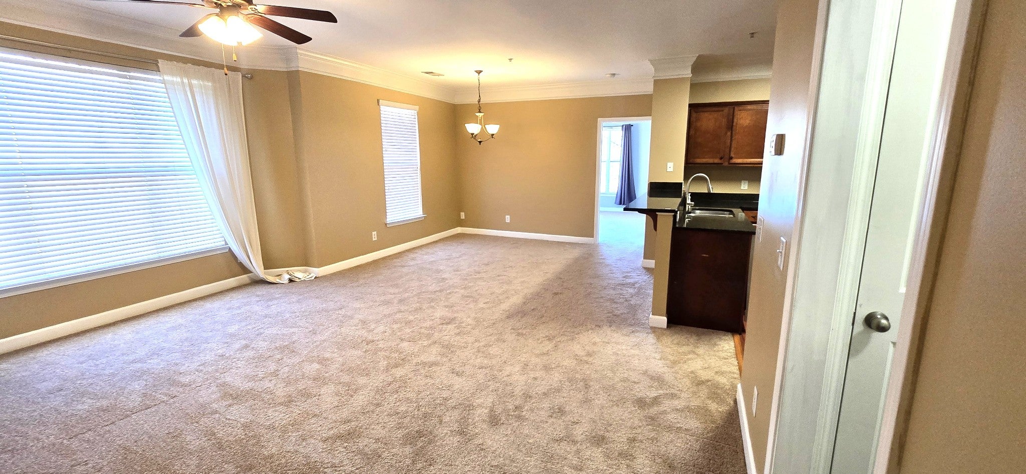 2310 Elliott Ave 122