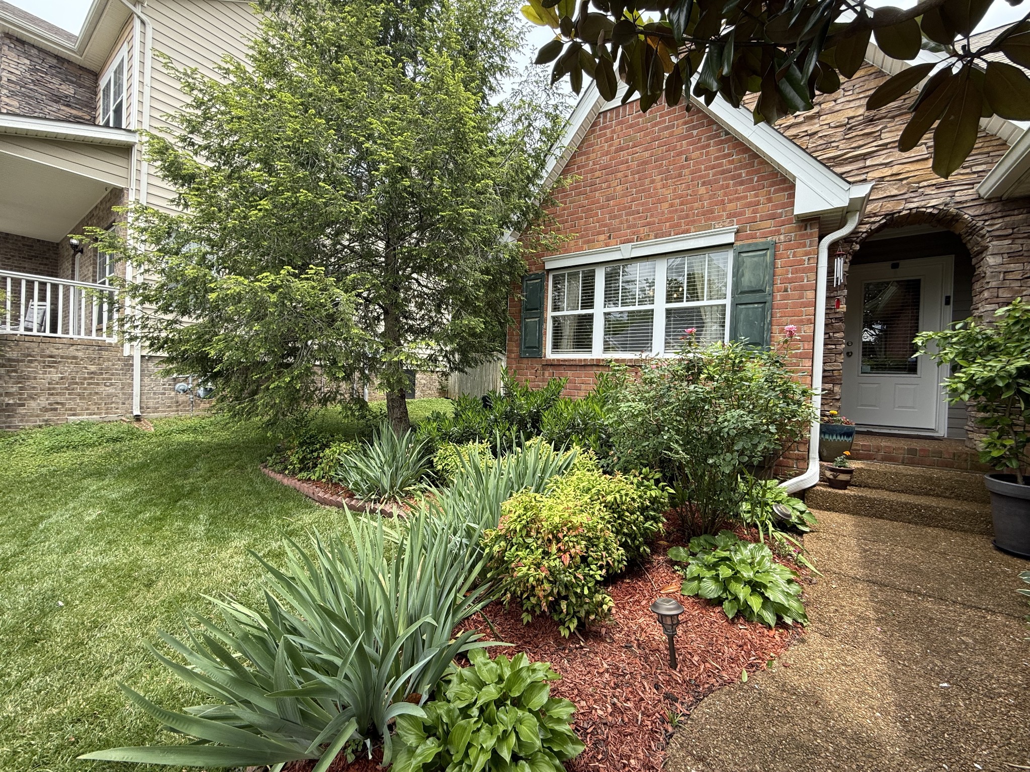 1602 Zurich Dr