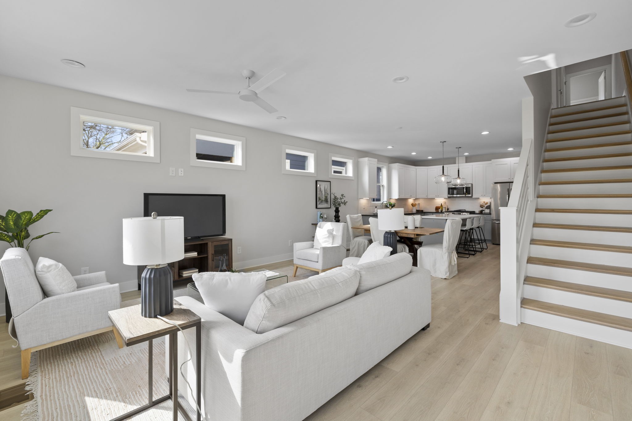 2122 15th Ave N A