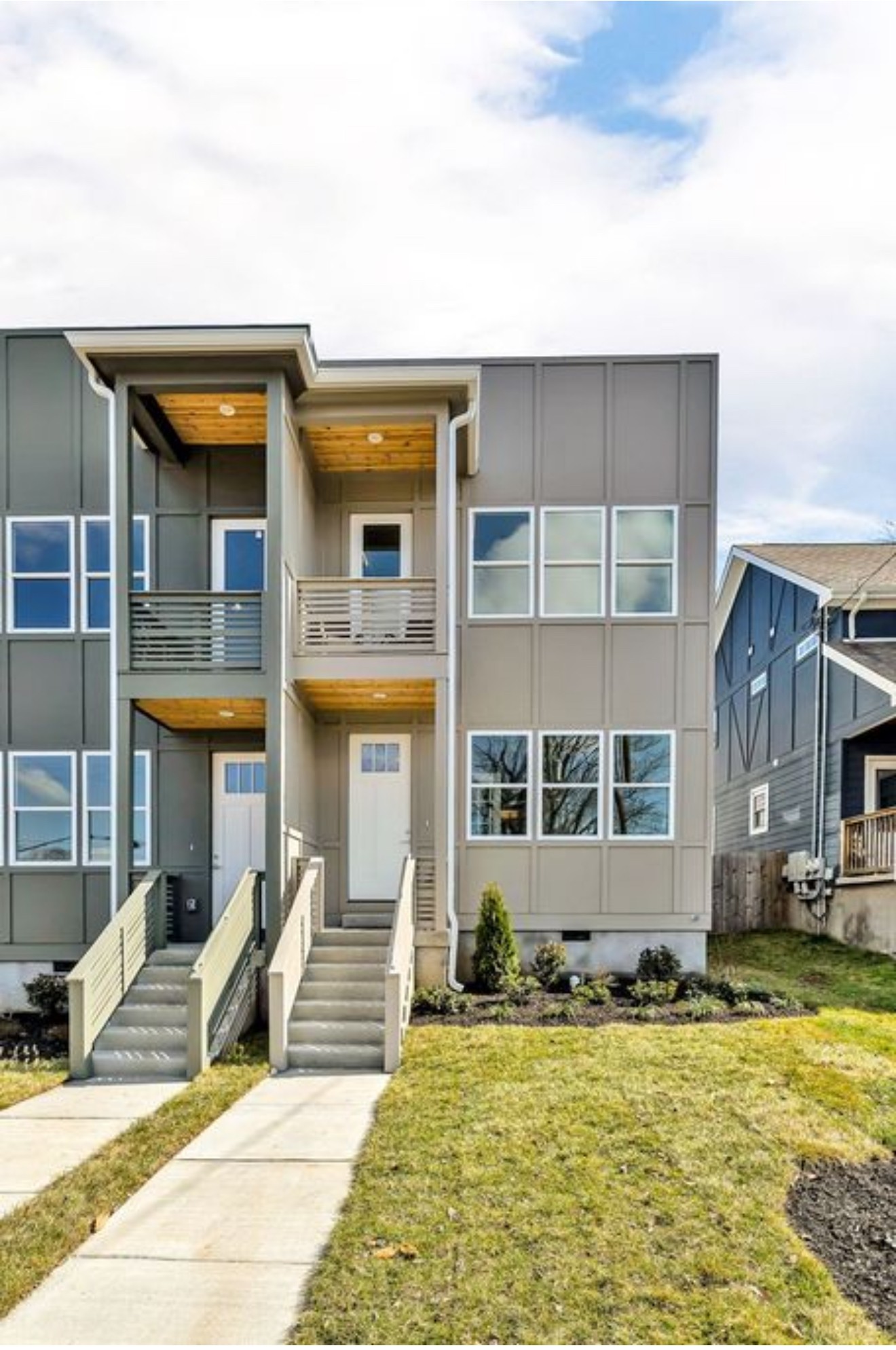 2122 15th Ave N A