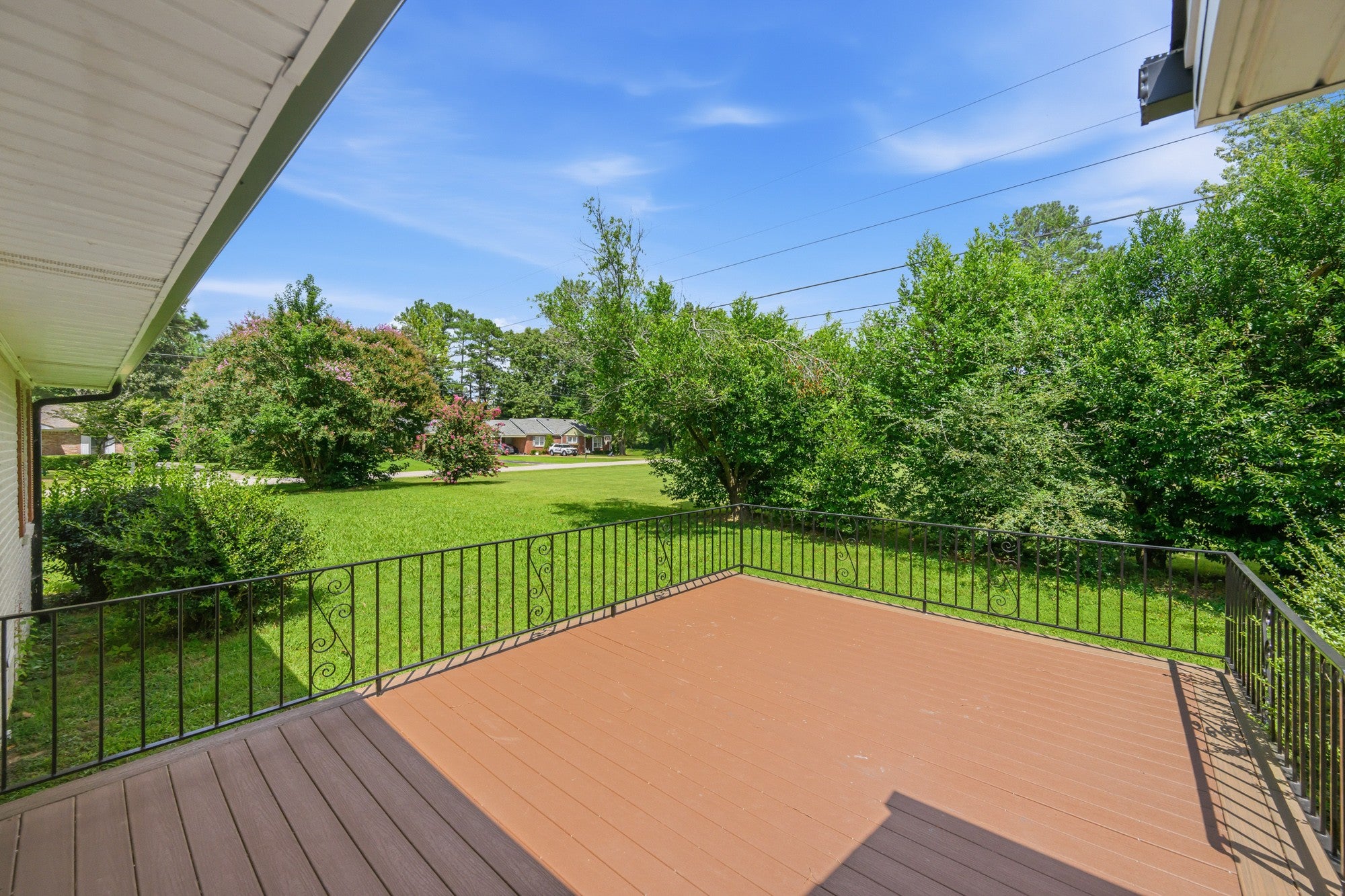 99 Lakewood Dr