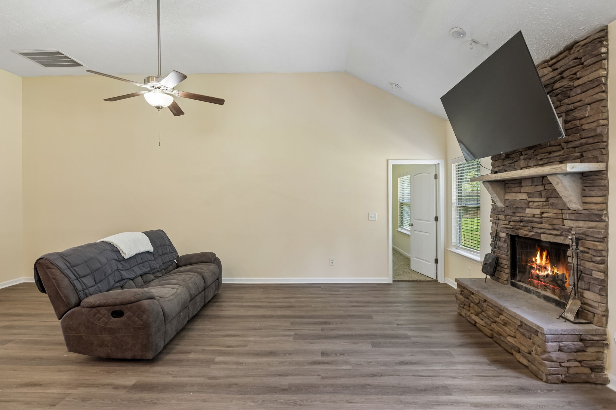 1138 Starhurst Dr