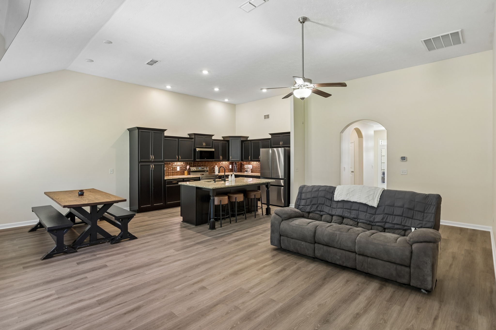 1138 Starhurst Dr