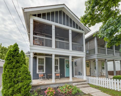 Photo of 2405 Chapel Ave, Nashville, TN 37206 (MLS # 3154903)