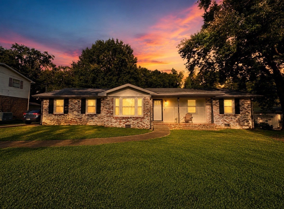 107 Gayle Dr