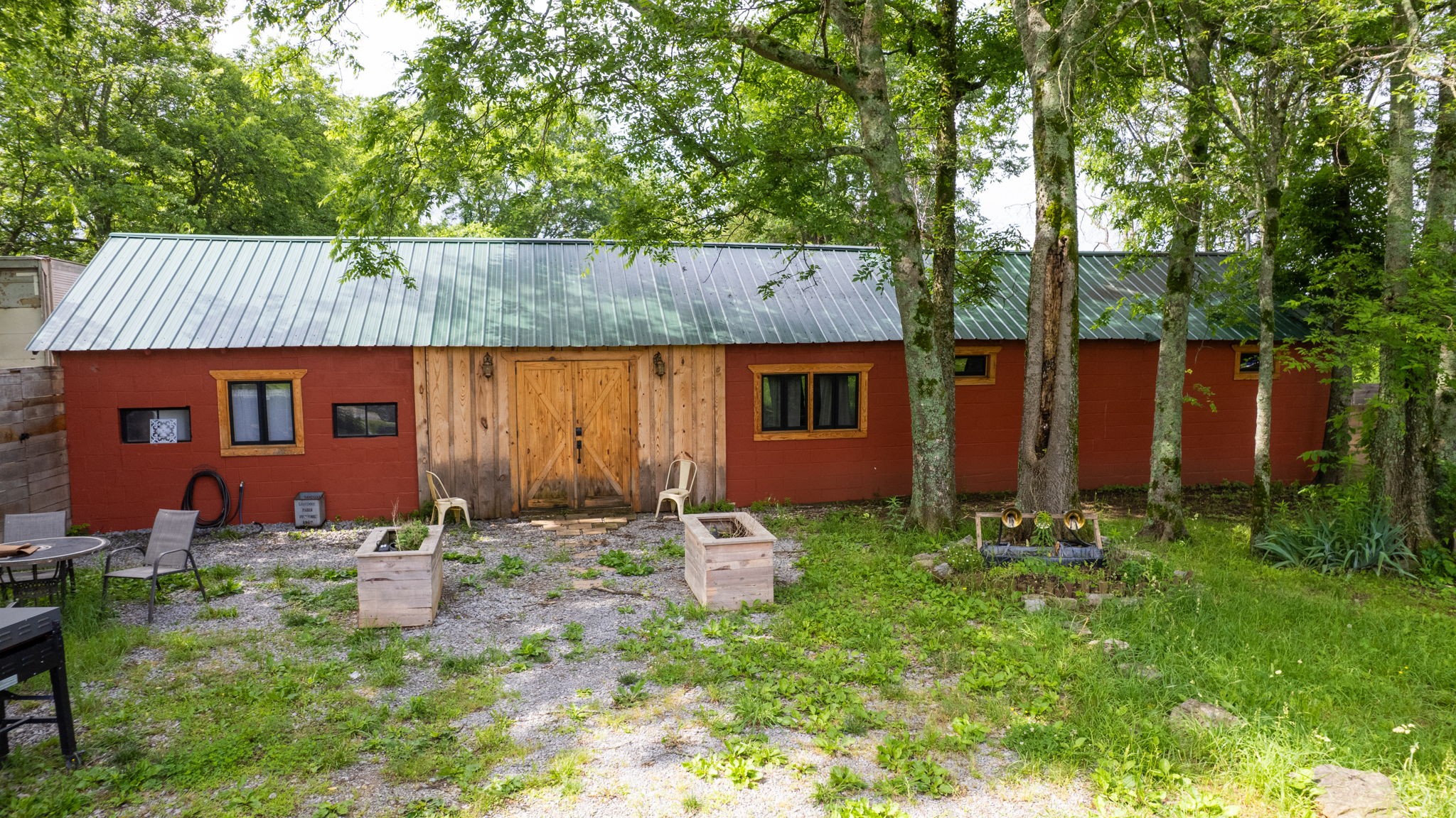 760 Flat Woods Rd