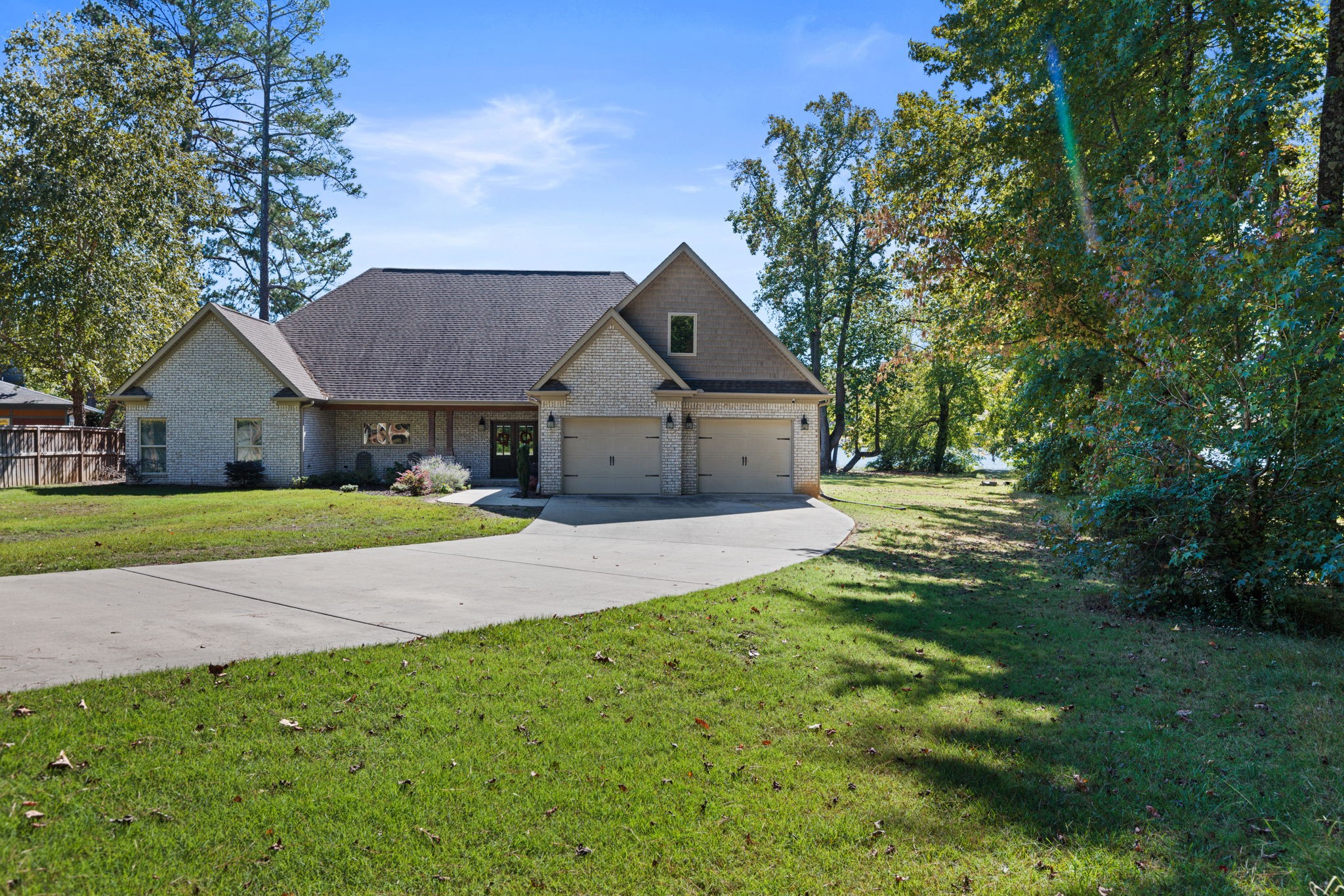 200 East Dr