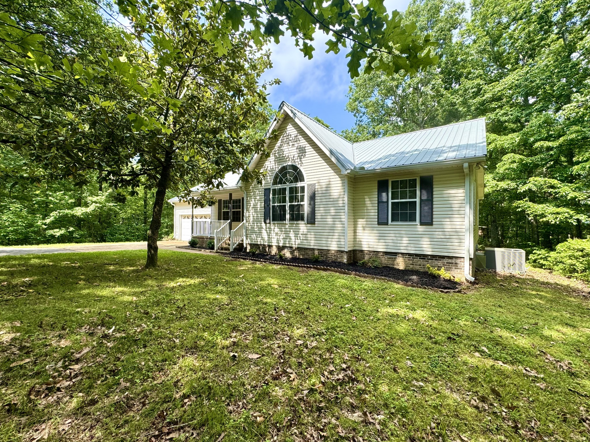 130 Jordan Ln