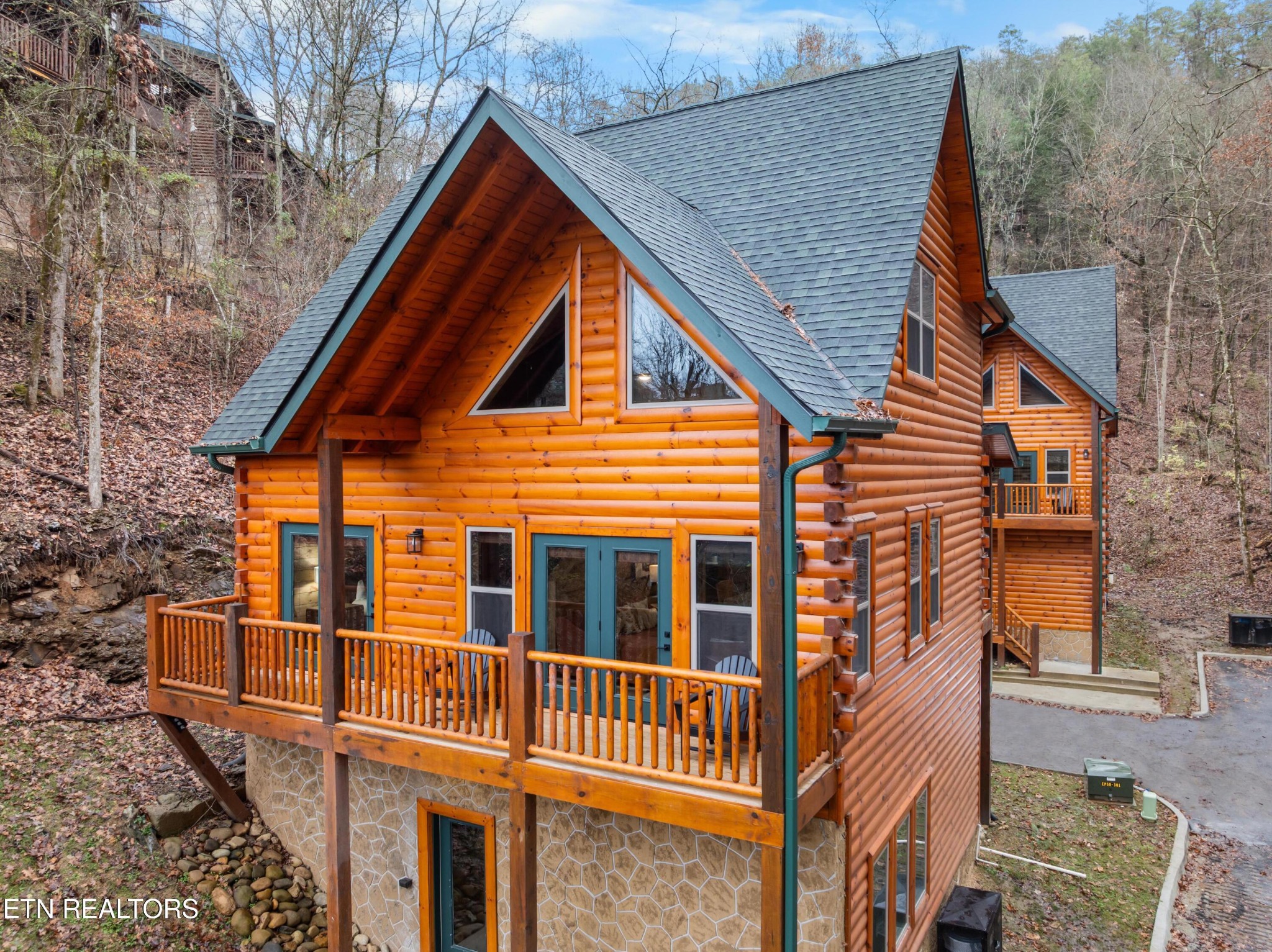 2119 Valley Creek Way