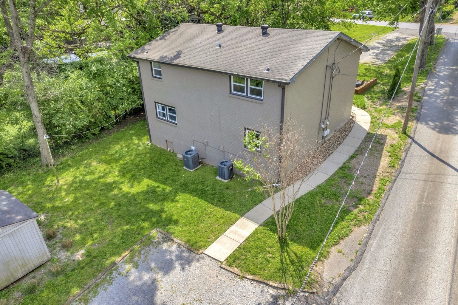 3000 Brightwood Ave