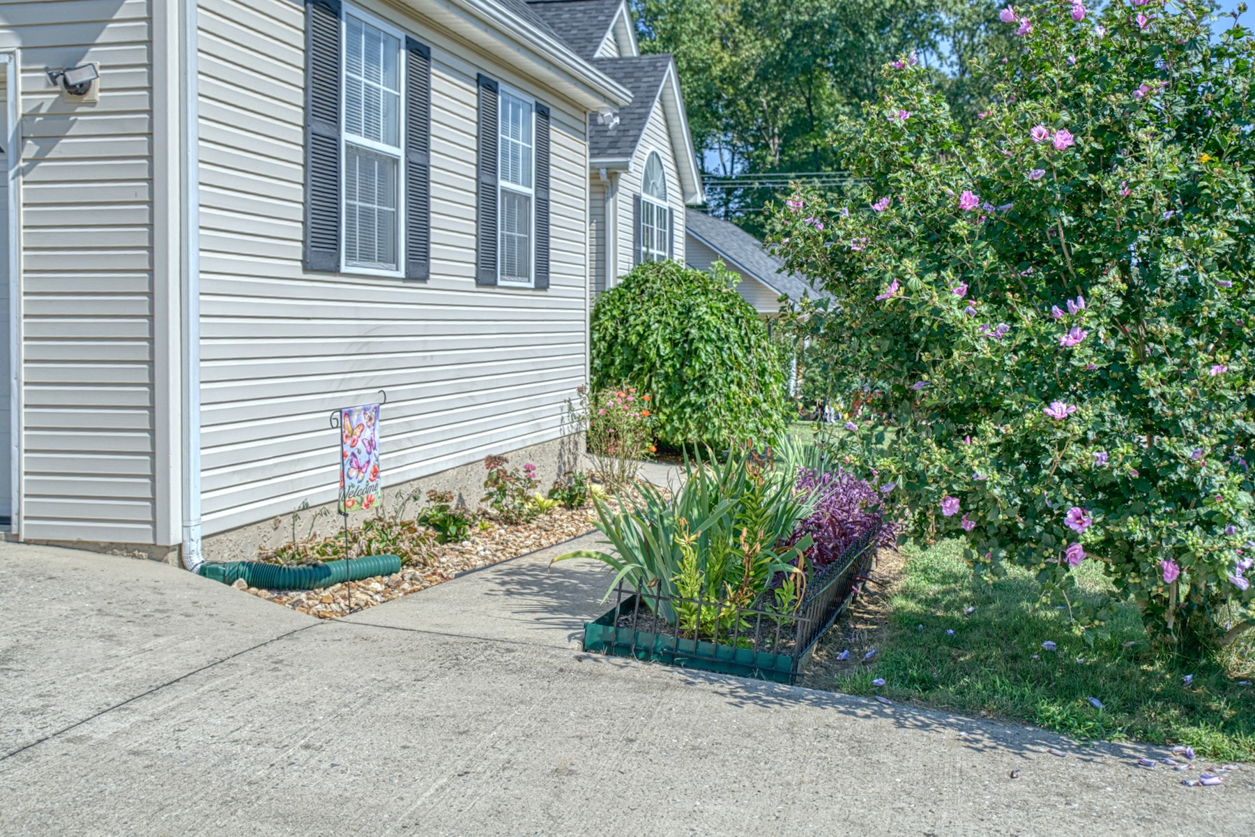 3409 Wj Robinson Rd NE