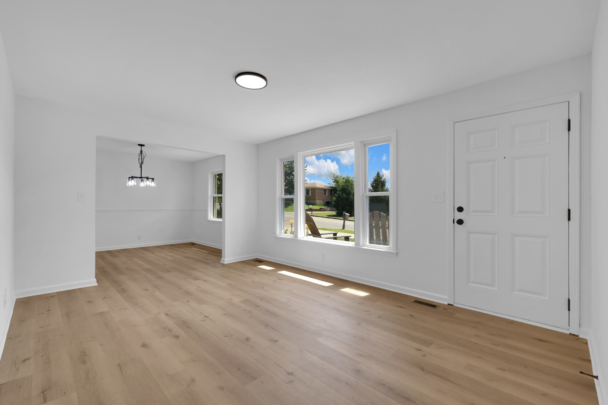 852 Glendale Dr