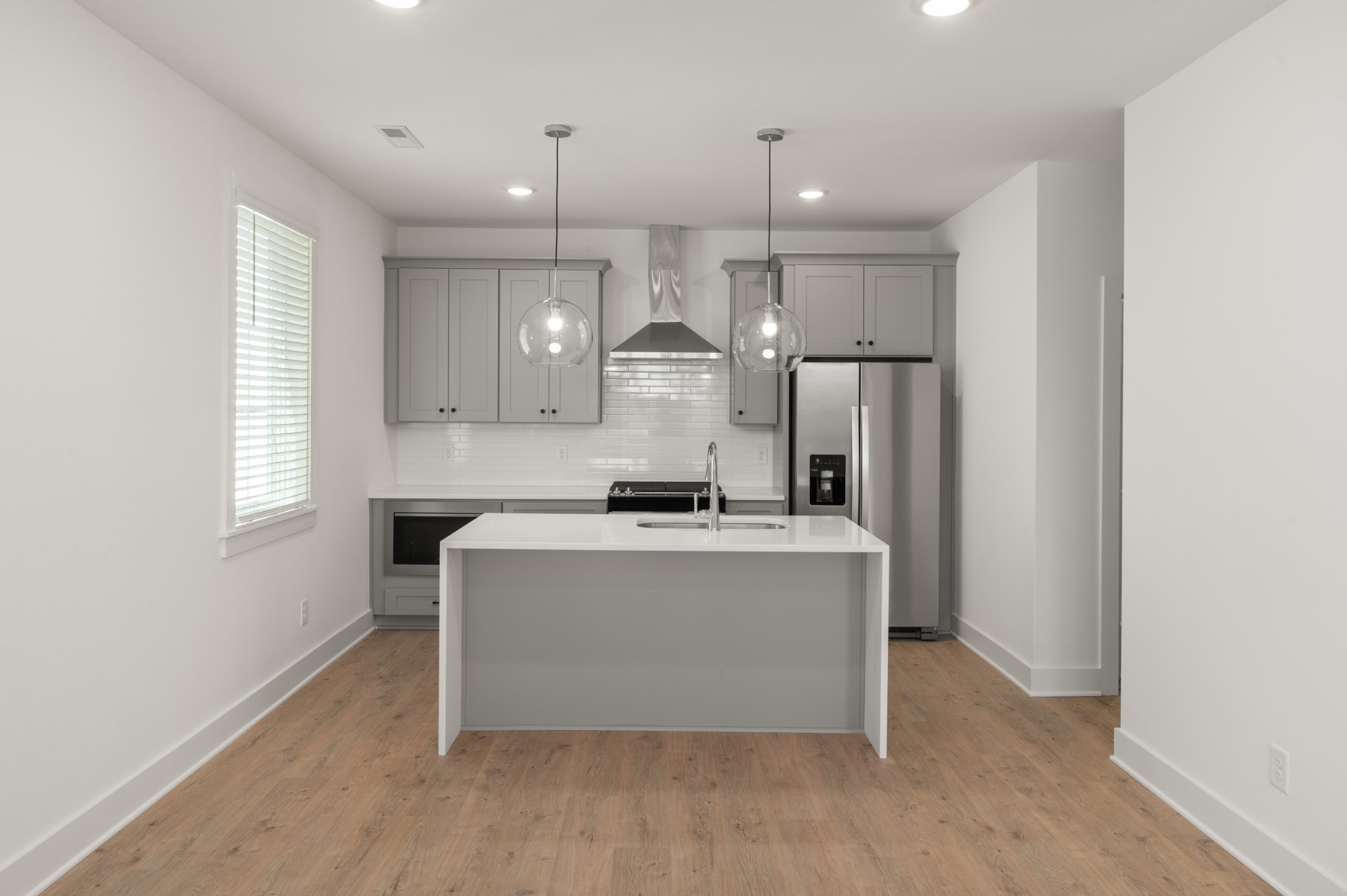 504 Edwin St 18