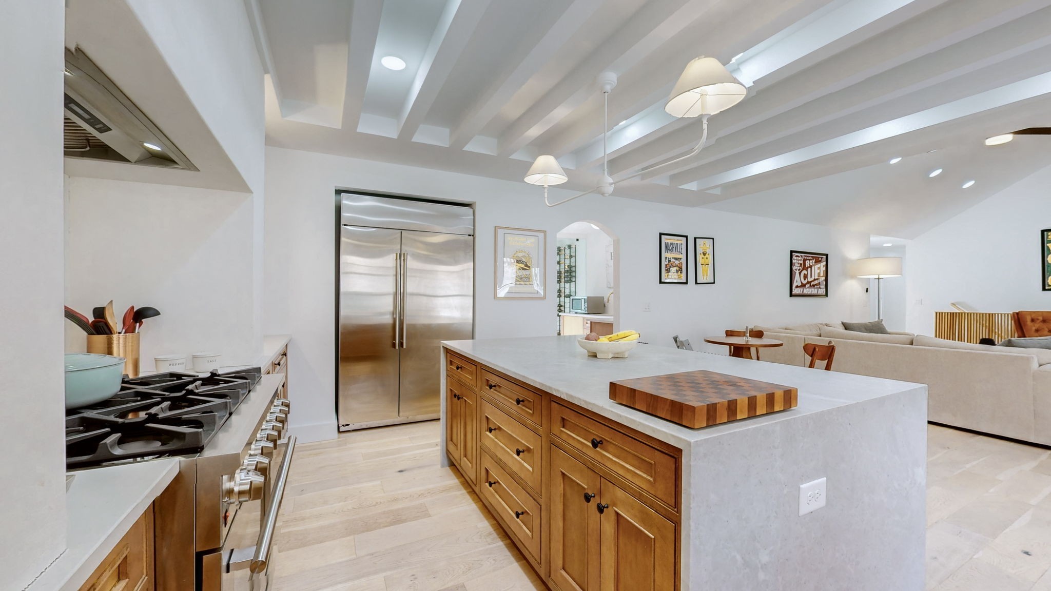 7012 Ellendale Dr