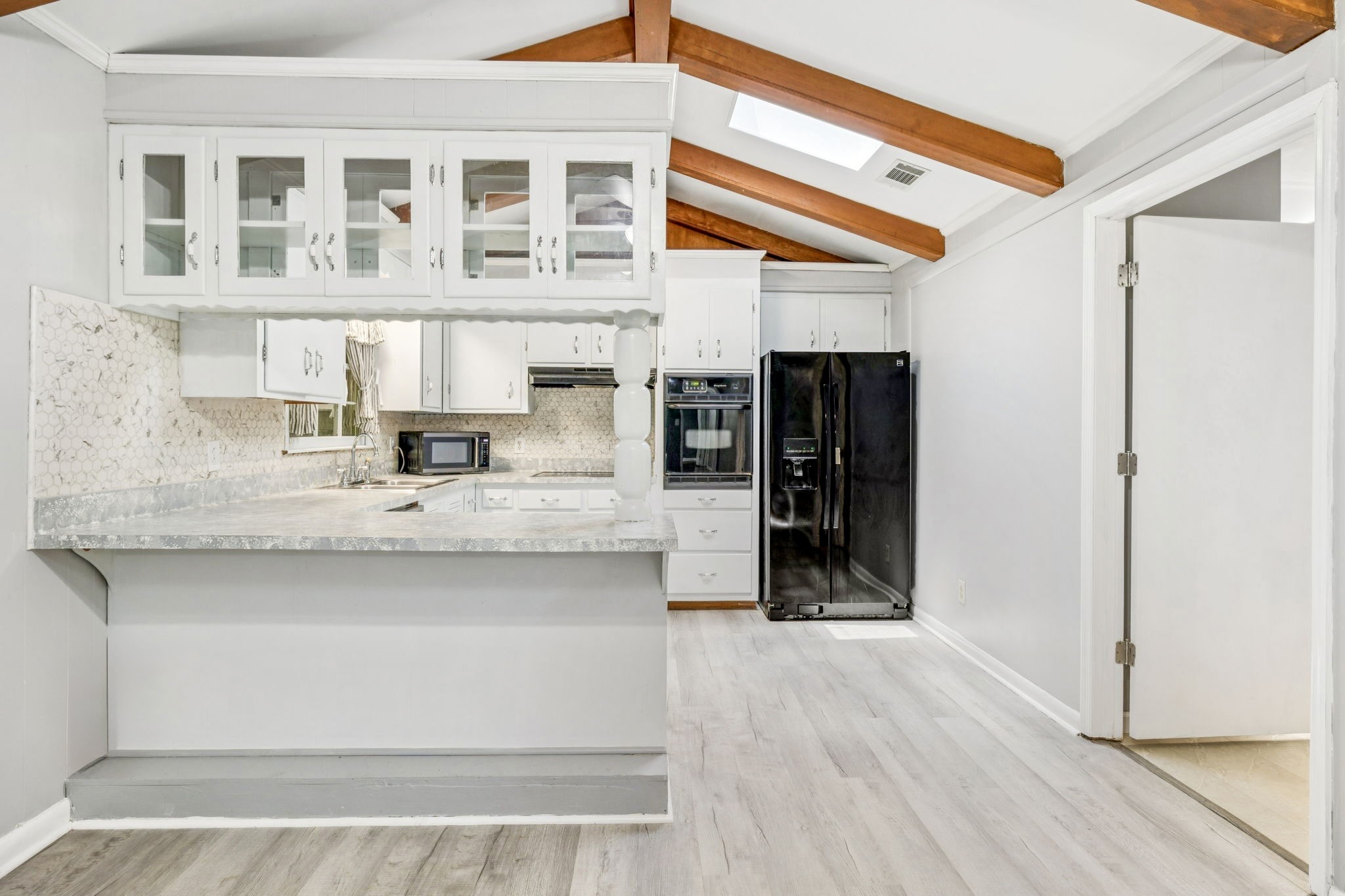 1001 Kenny St