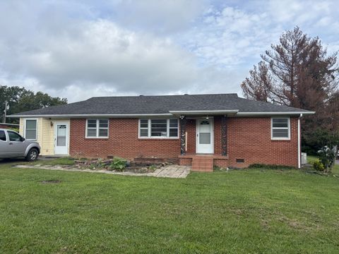 902 McArthur St Manchester TN 37355