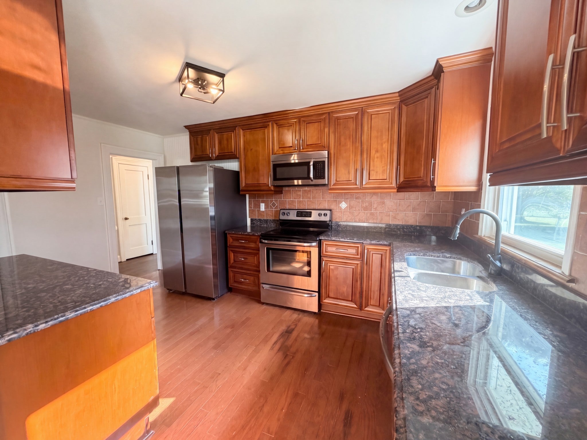 415 Hawkins Rd