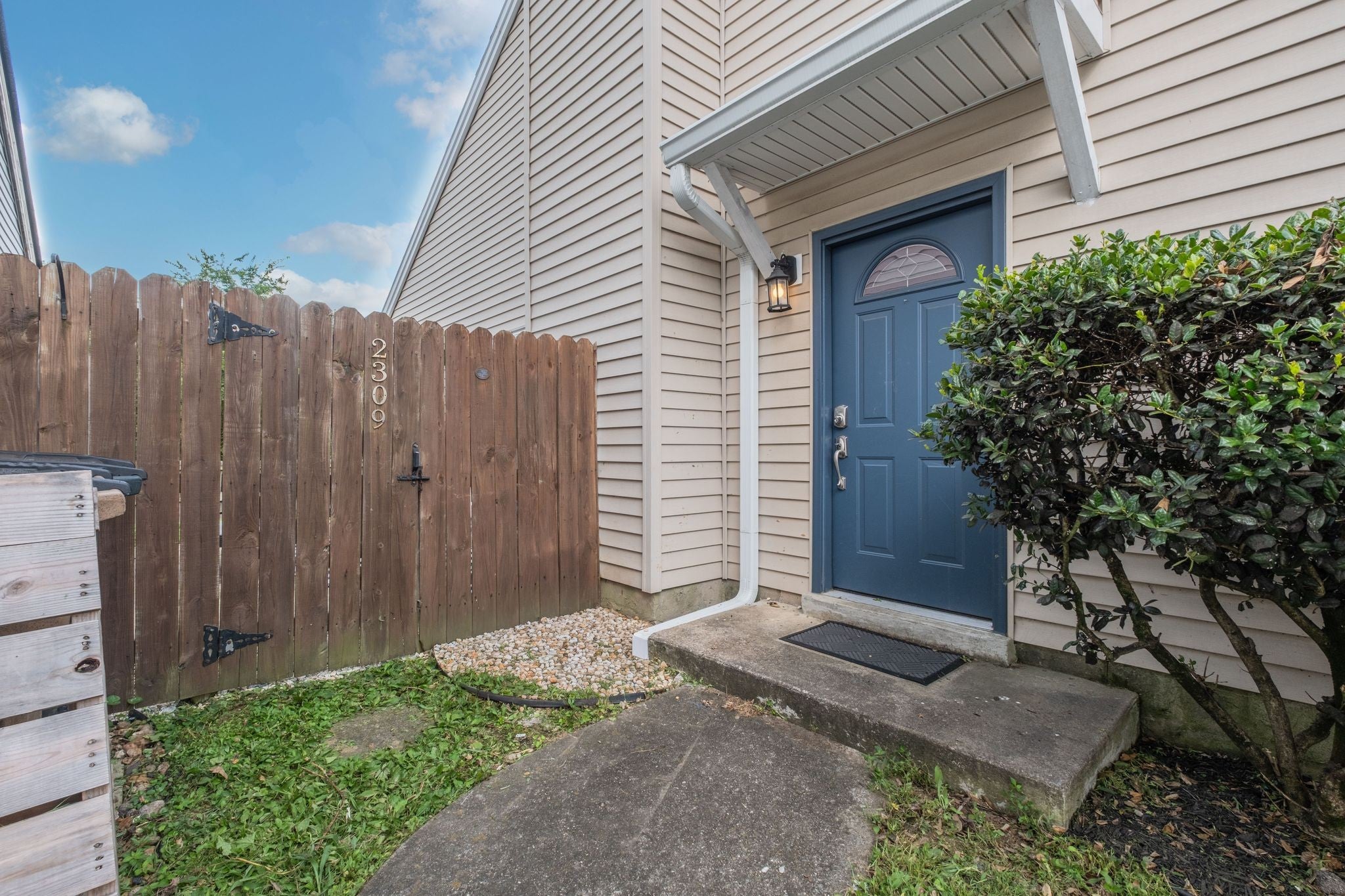 3-bed home for sale in Nashville, TN 37214, 2309 Benay Rd 2309 Benay Rd, Nashville TN 37214 3-bed home, photo 4 of 27