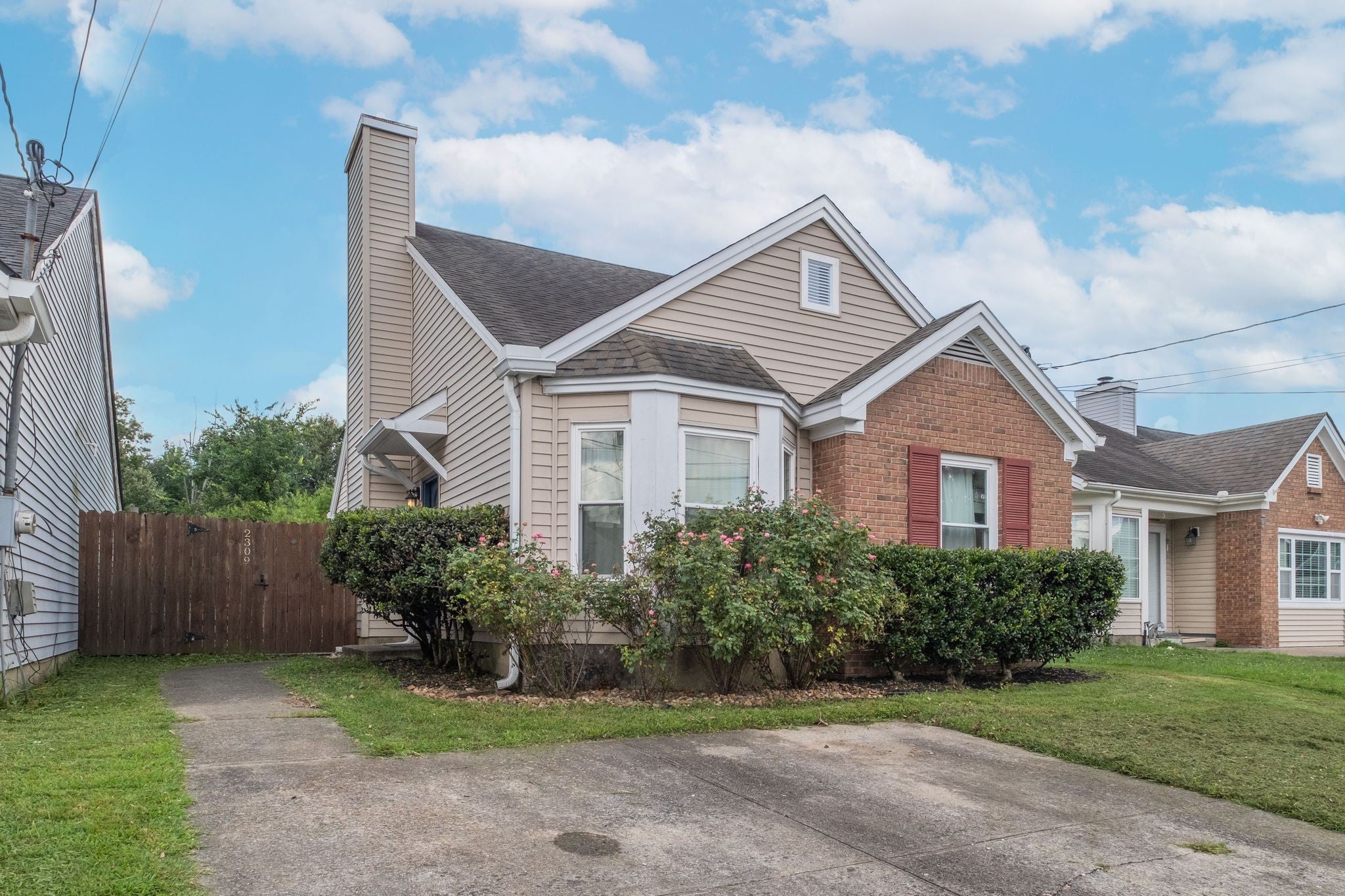 3-bed home for sale in Nashville, TN 37214, 2309 Benay Rd 2309 Benay Rd, Nashville TN 37214 3-bed home, photo 3 of 27