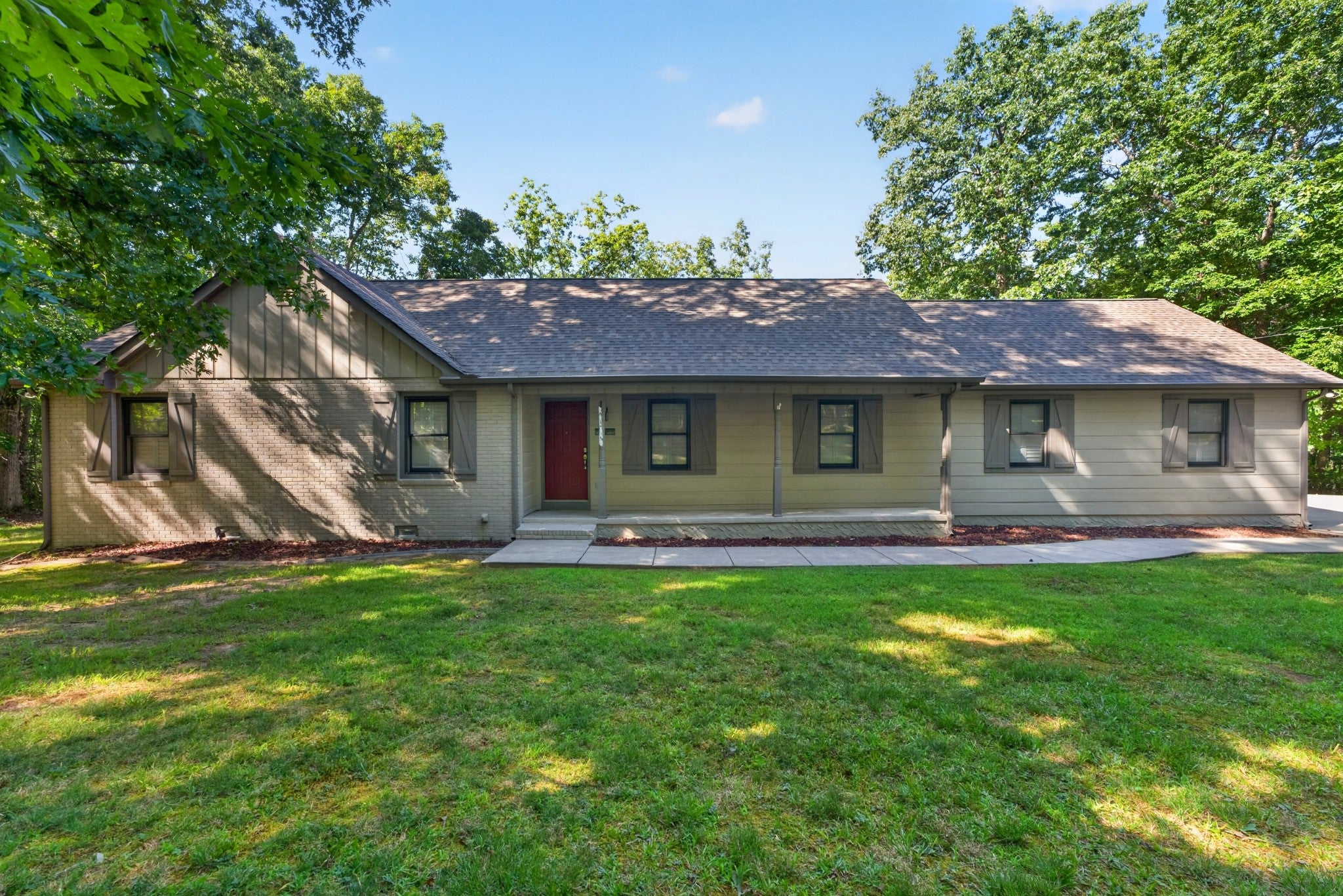 107 Chickory Ln