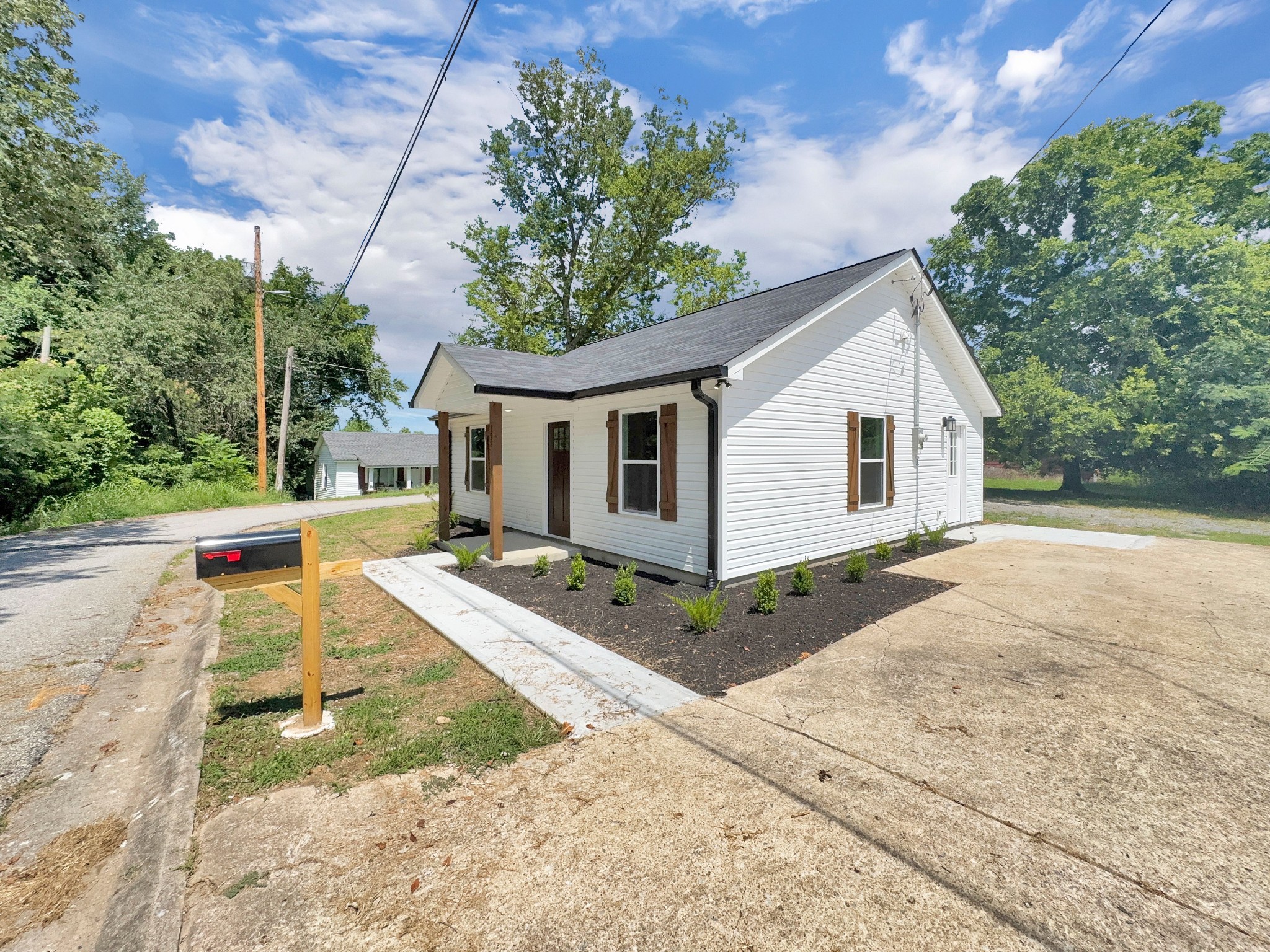129 Foxall St