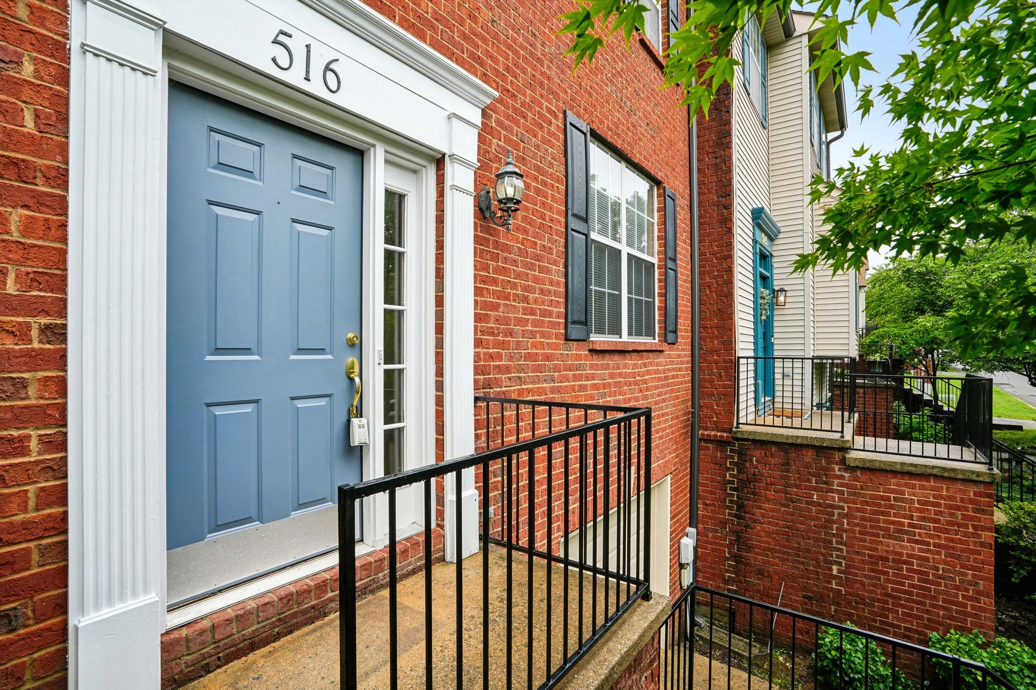516 Huntington Ridge Dr