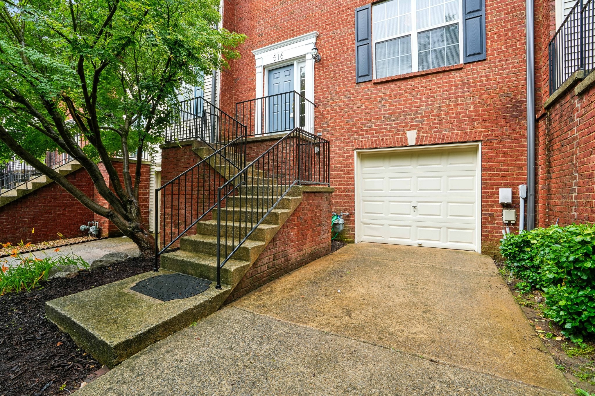 516 Huntington Ridge Dr