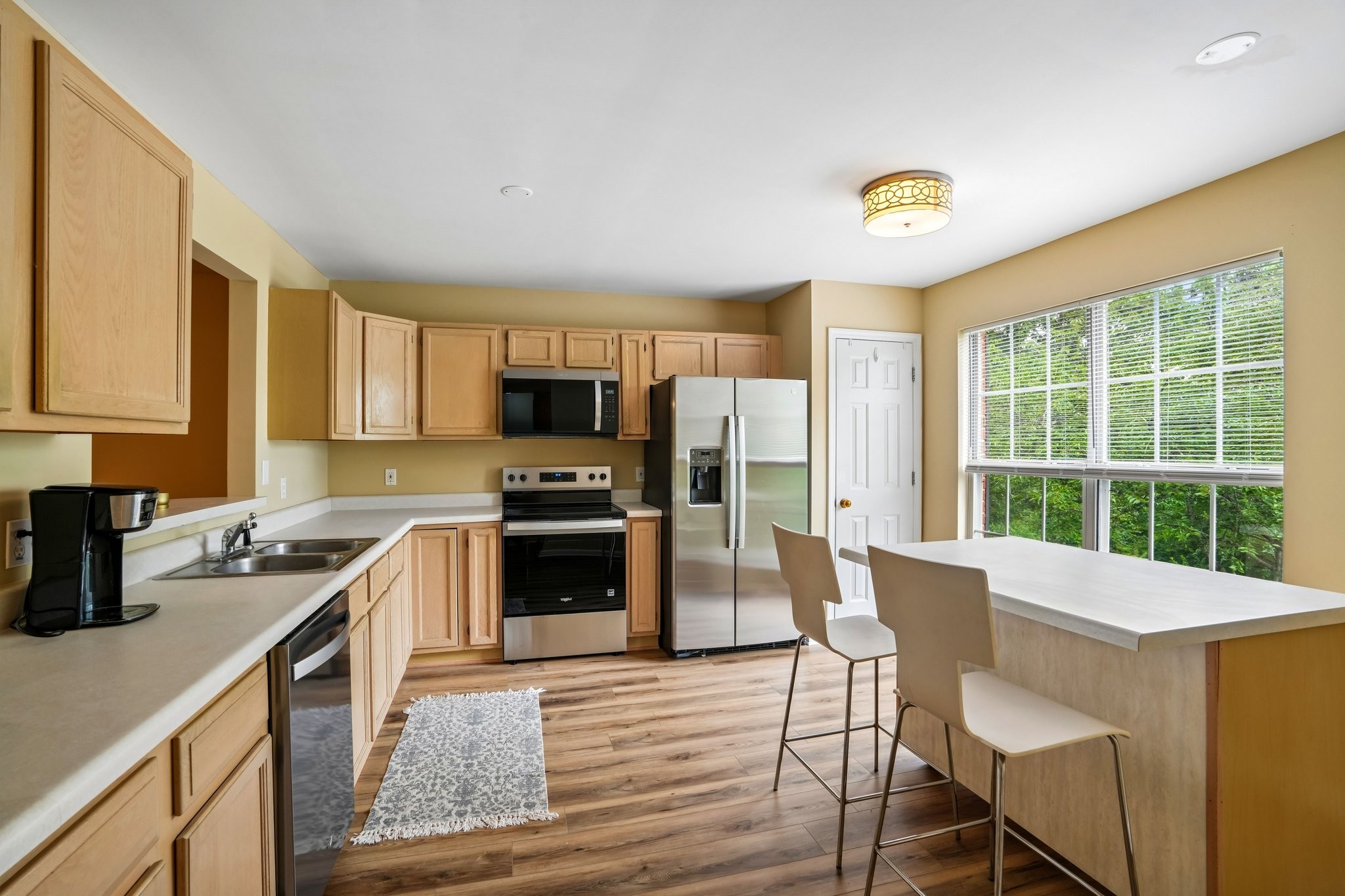516 Huntington Ridge Dr