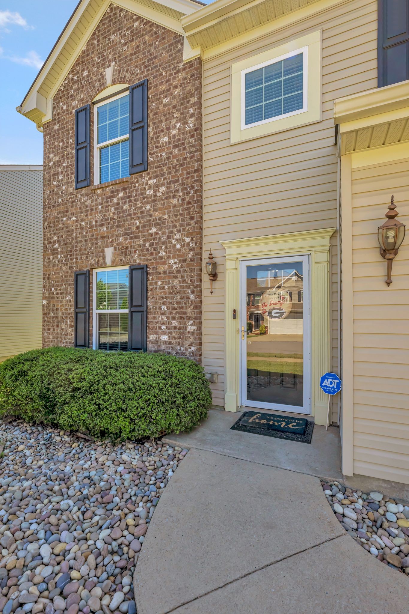 1245 Scarcroft Ln