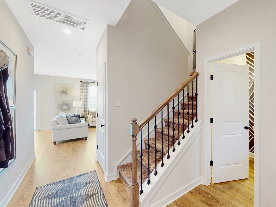 5041 Lawler Lane