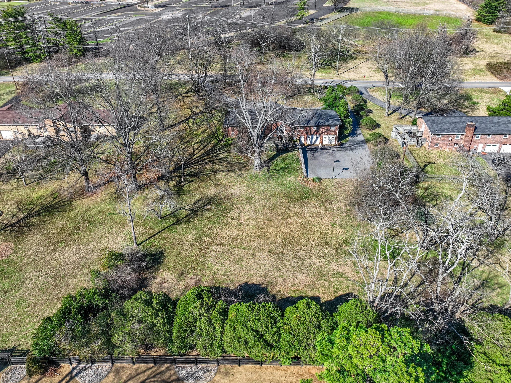 7015 Wilson Pike Cir