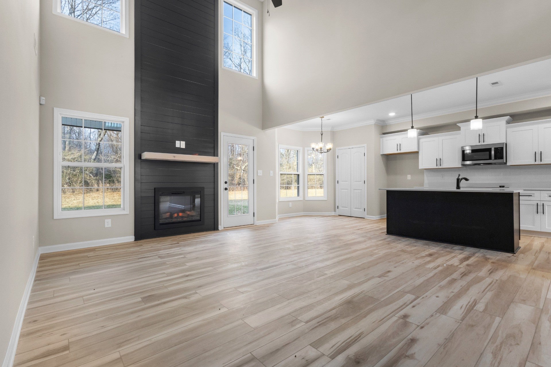 1326 English Oak Dr