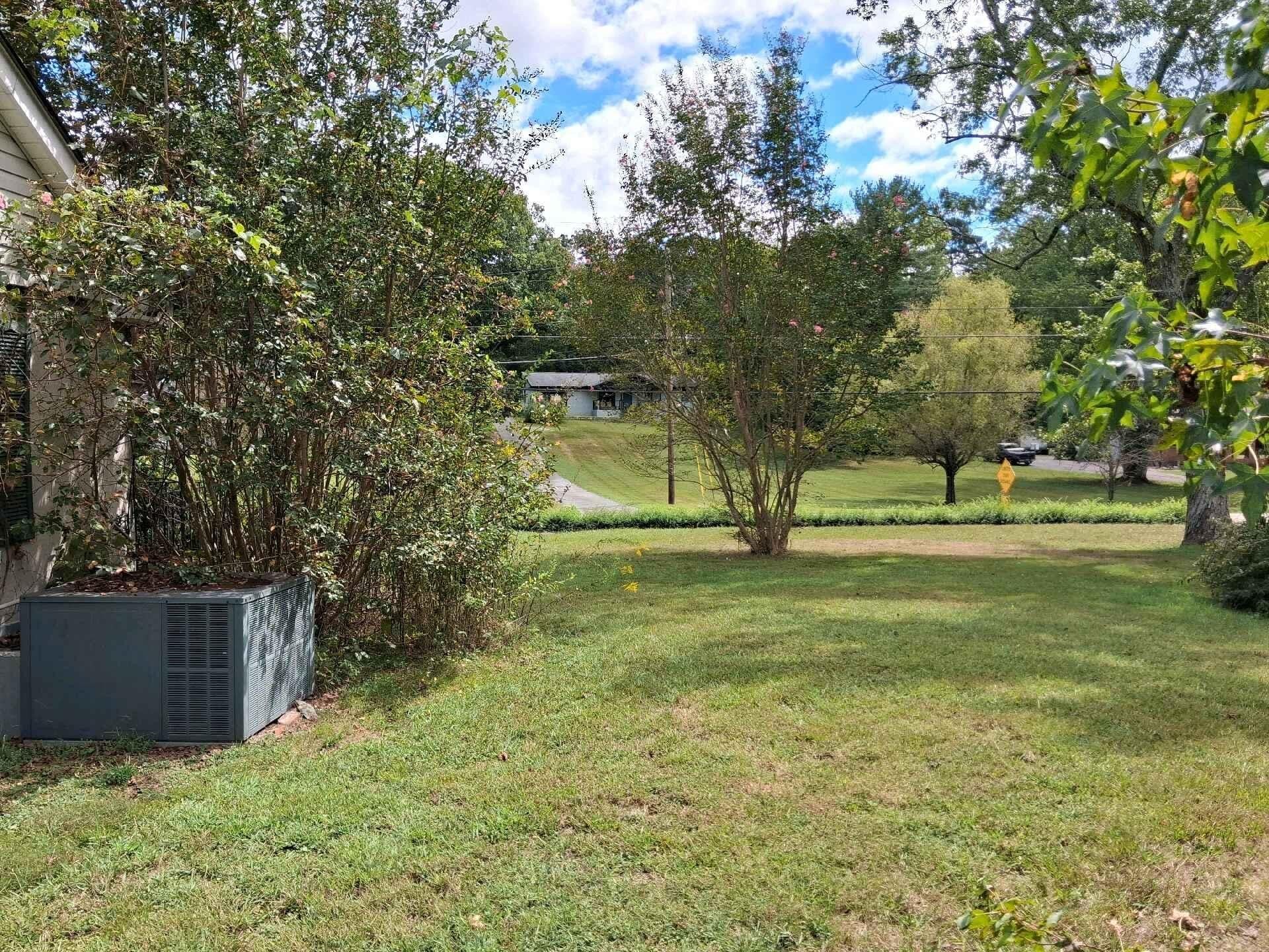 8635 Walnut Road