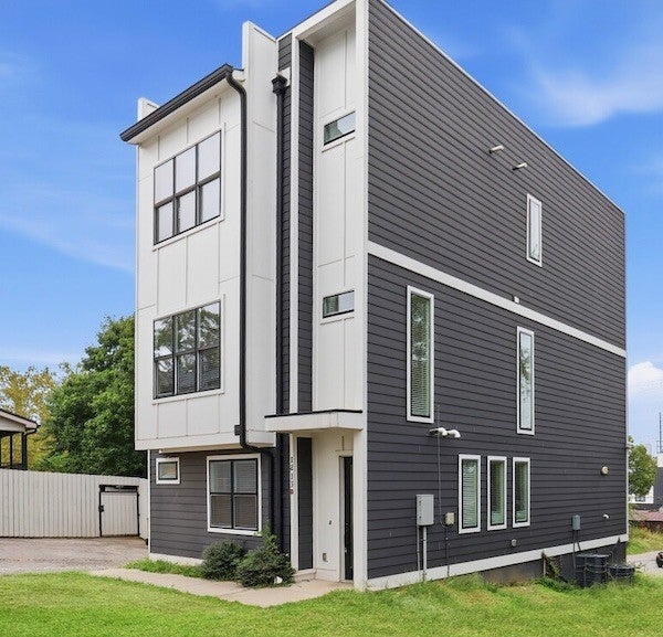 1813B Hermosa St