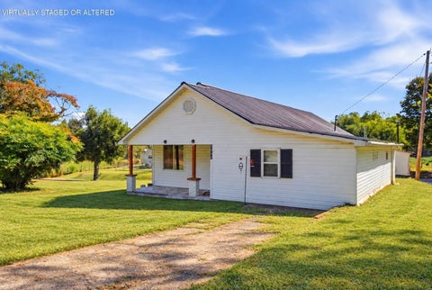 Photo of 9590 Valley View Highway, Whitwell, TN 37397 (MLS # 3610143)