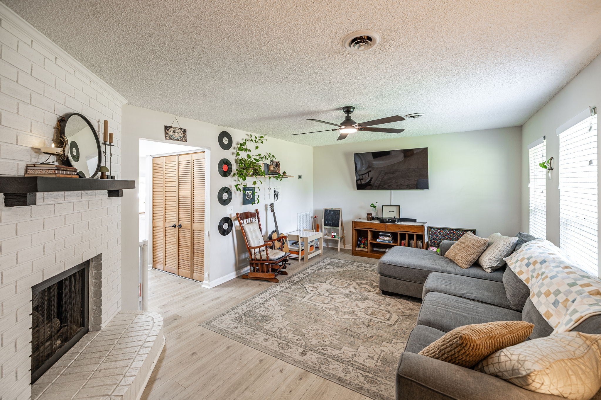 5600 Country Dr 164