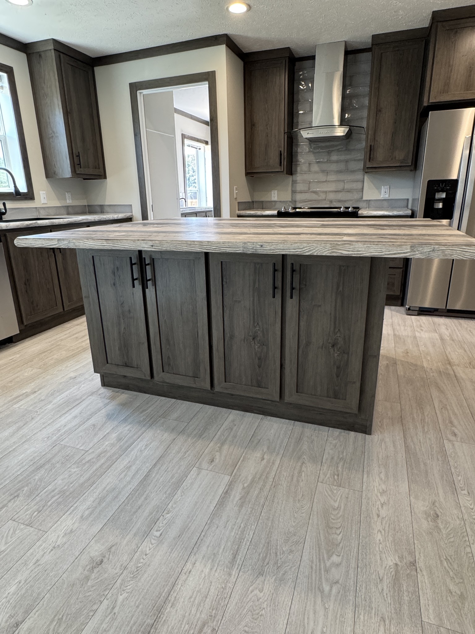 923 White Springs Rd