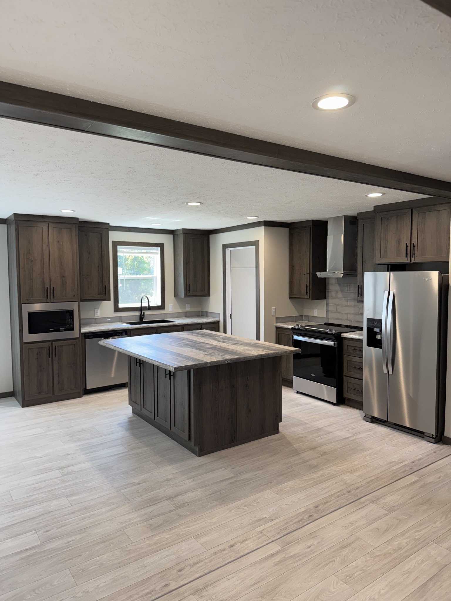 923 White Springs Rd