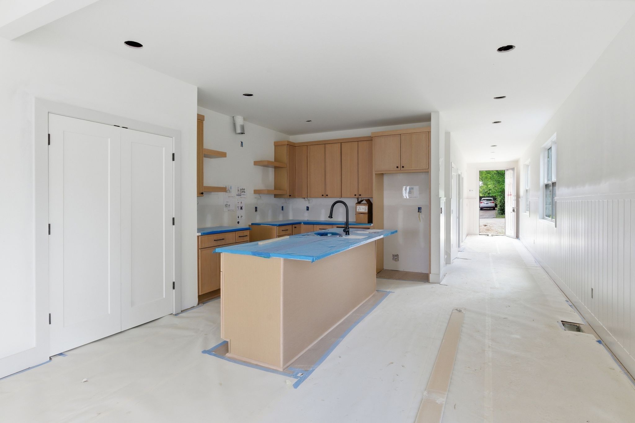 2915A Davis Ave