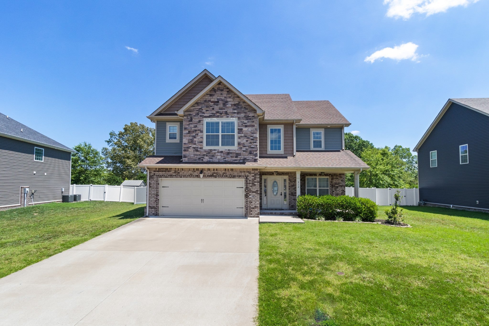312 Rye Dr